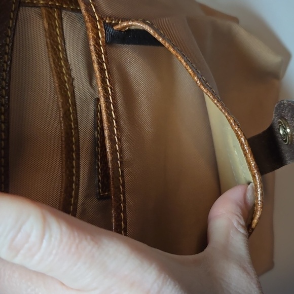 Dooney & Bourke crossbody - Picture 6 of 12